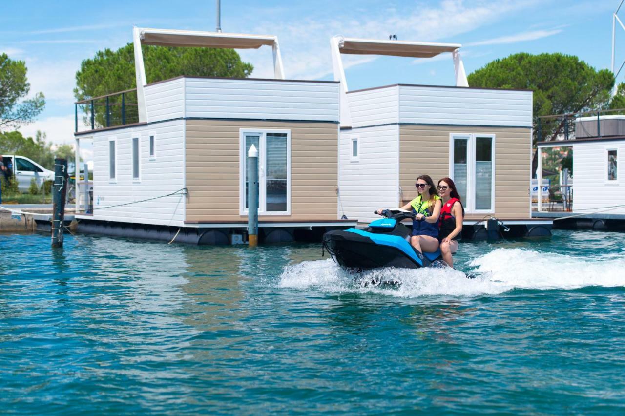 Floating Sea House Aurora Villa ปอร์โตรอซ ภายนอก รูปภาพ